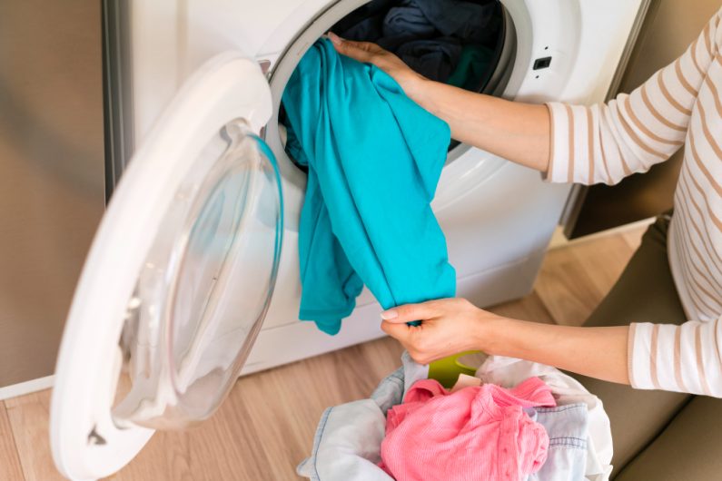 3 dicas de limpeza essenciais para lavanderia | lavanderia | Girando Sol